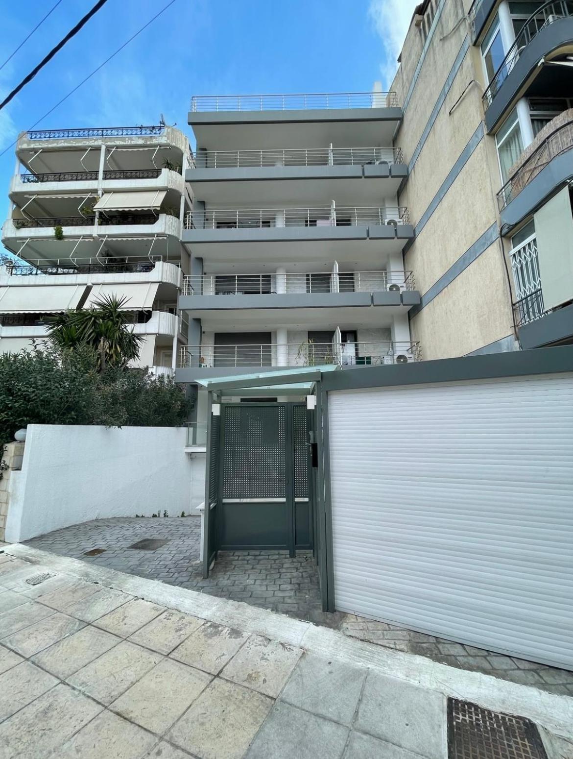 Stylish Spacious Apartment In Palaio Faliro Athen Exterior foto