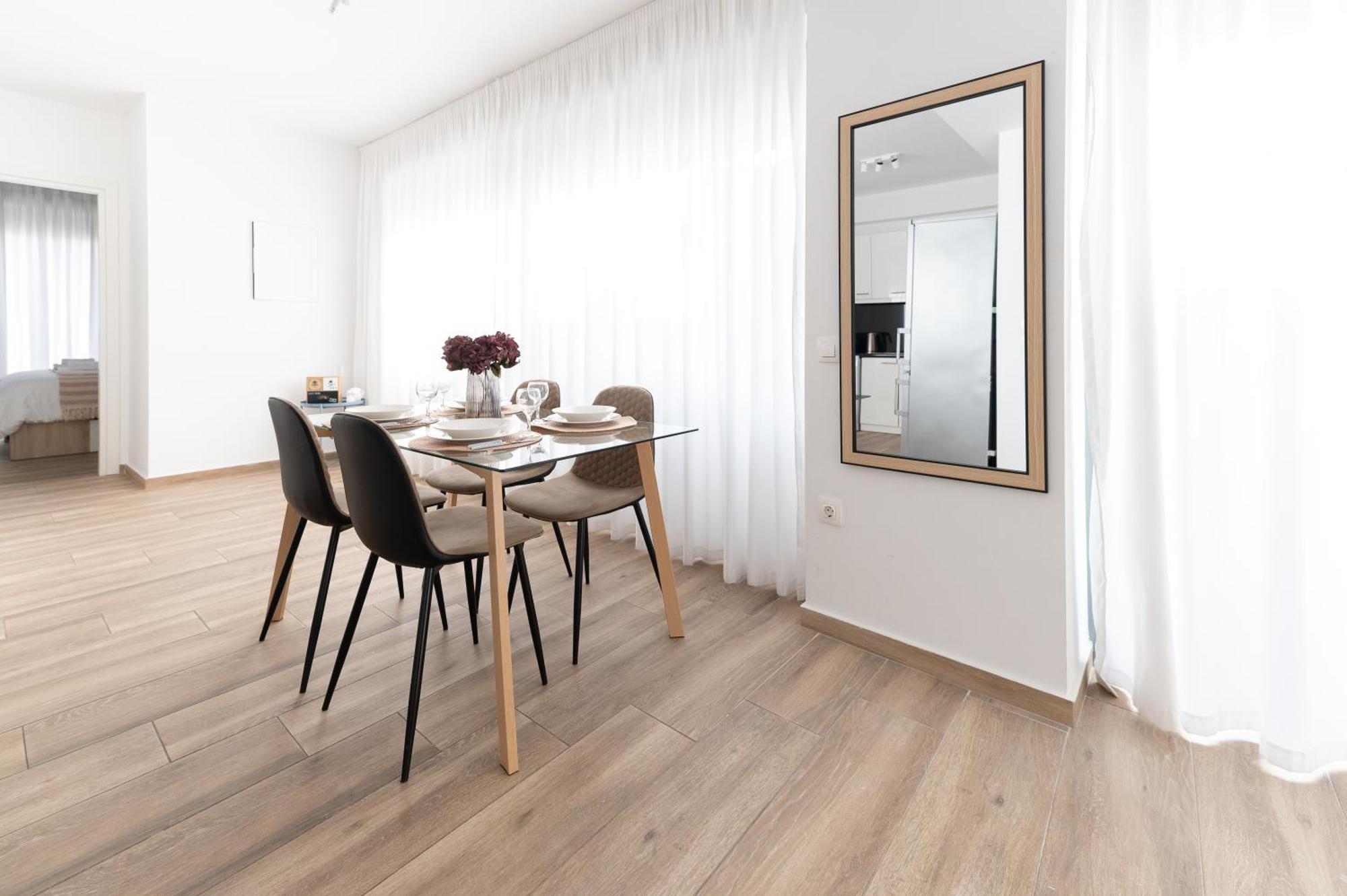 Stylish Spacious Apartment In Palaio Faliro Athen Exterior foto