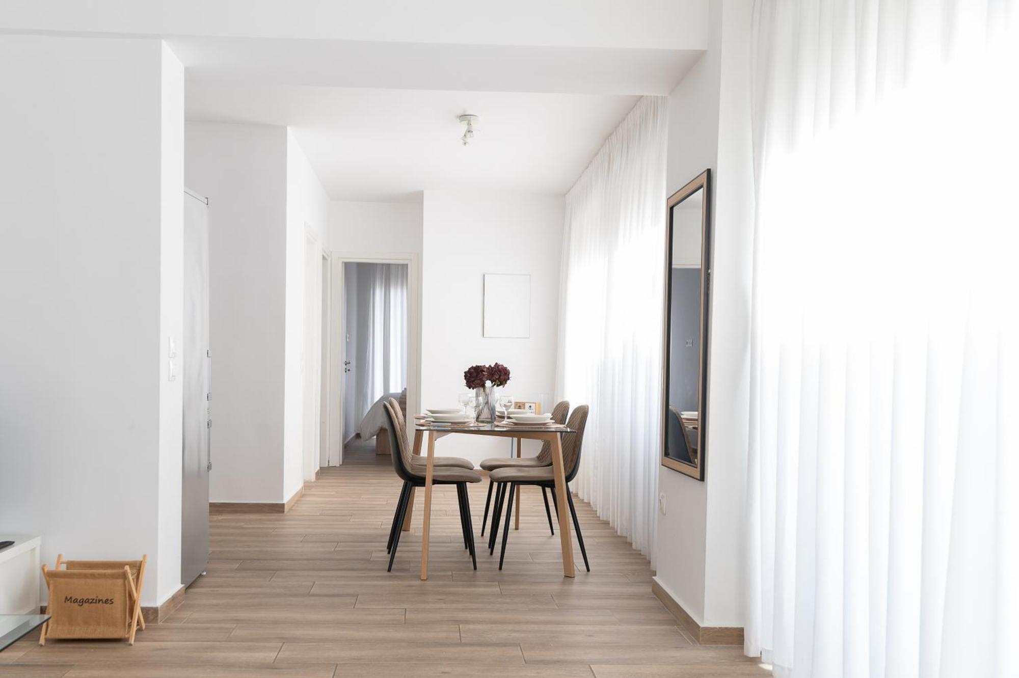 Stylish Spacious Apartment In Palaio Faliro Athen Exterior foto